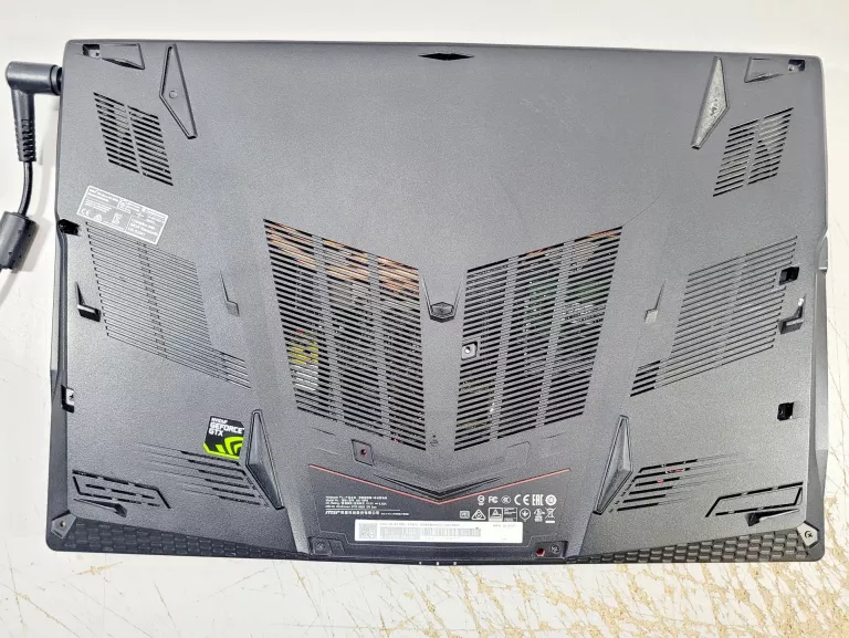MSI MS-16P6 (GL63 8RC) | I5-8300H | GTX1050 | 8GB RAM | 1TB HDD | WIN11