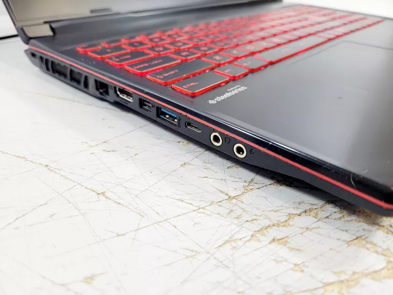 MSI MS-16P6 (GL63 8RC) | I5-8300H | GTX1050 | 8GB RAM | 1TB HDD | WIN11