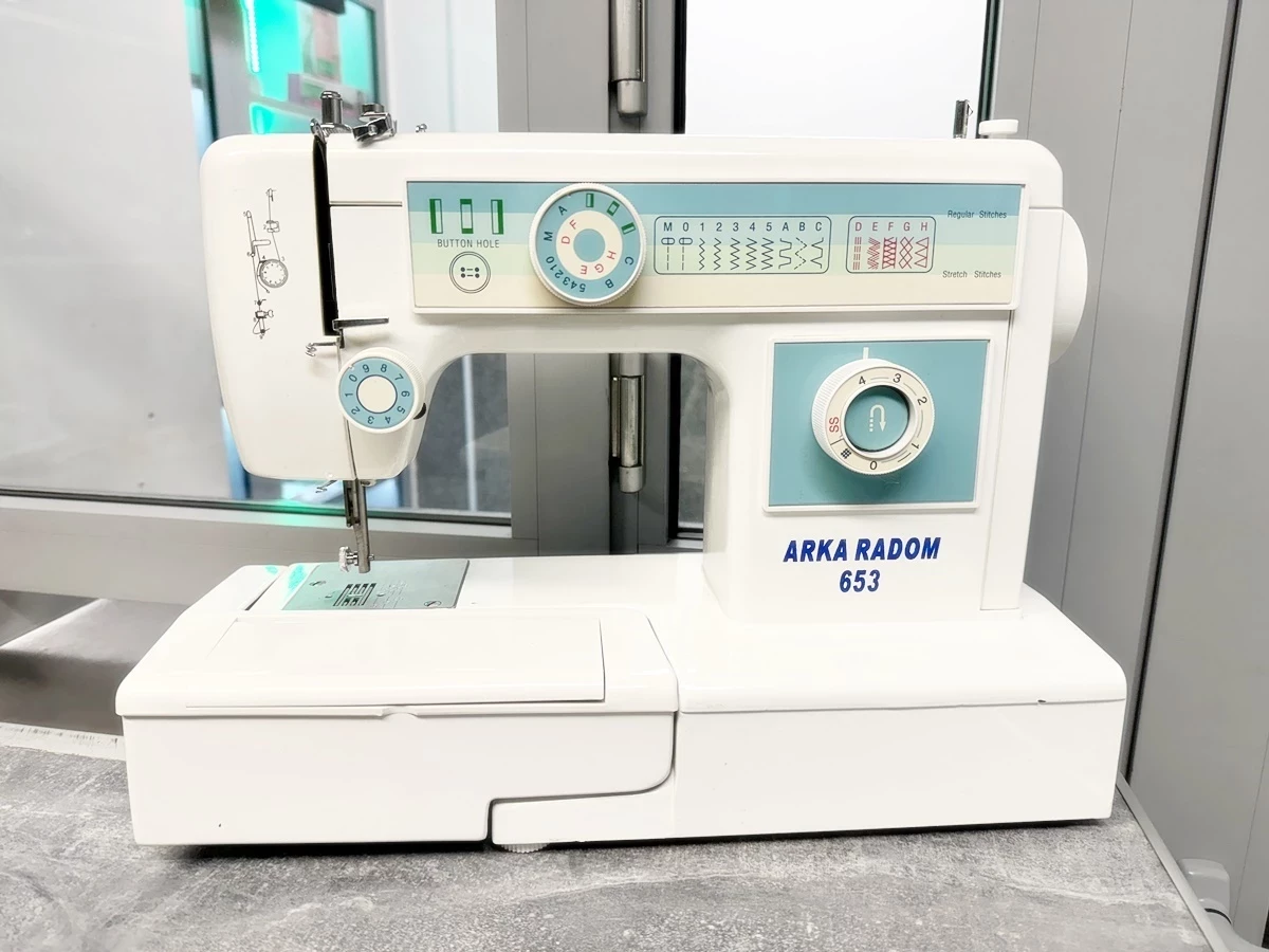 maszyna-do-szycia-arka-radom-653-model-radom