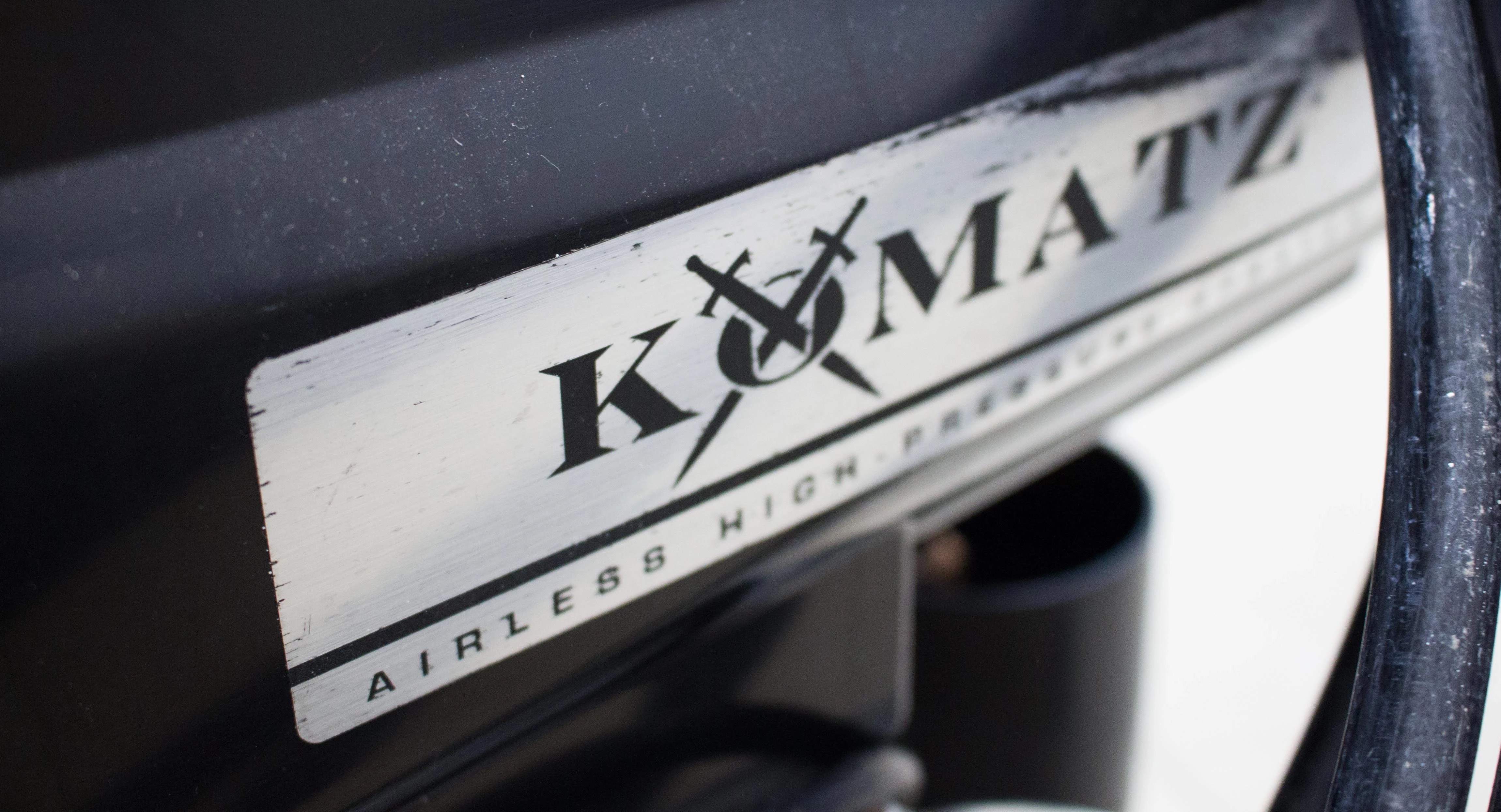 agregat-malarski-komatz-gtech-2000-opis-pilsudskiego-57-marki