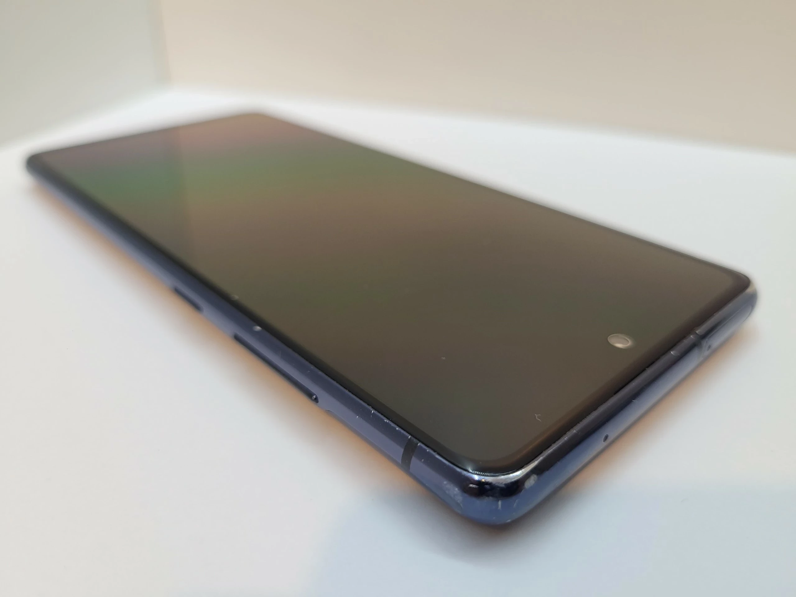 telefon-samsung-galaxy-s20-fe-komplet-wbudowana-pamiec-128-gb