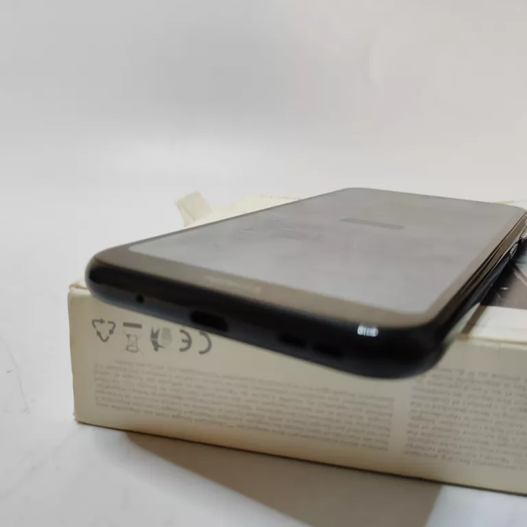 TELEFON NOKIA 4.2