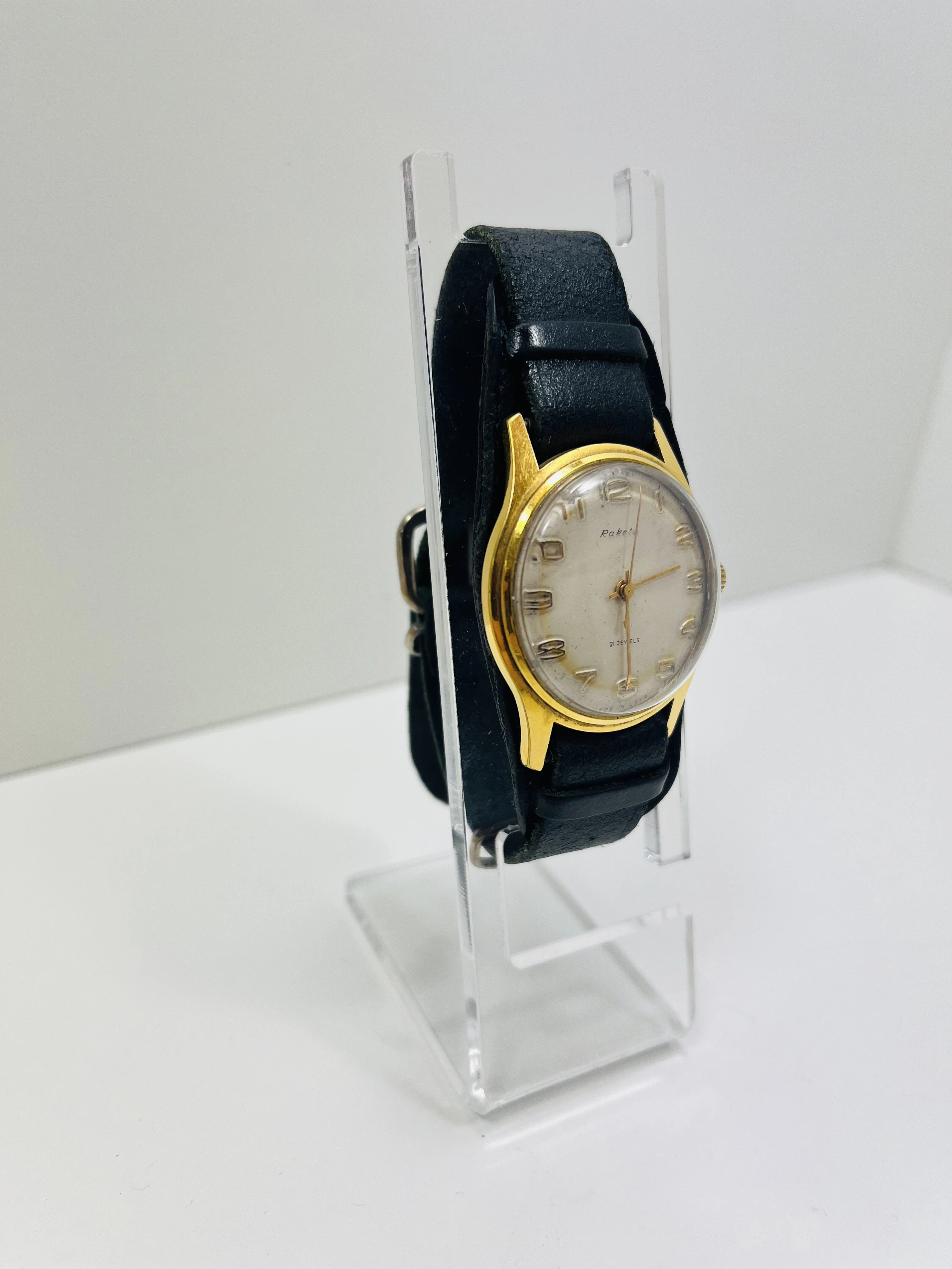 zegarek-rakieta-21-kamieni-pozlacany-stan-uzywany