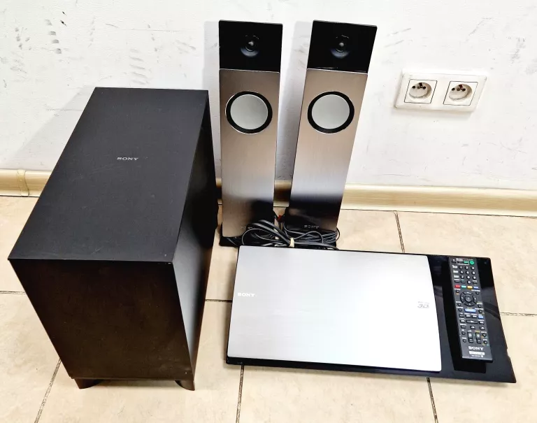 KINO DOMOWE SONY HBD NF720