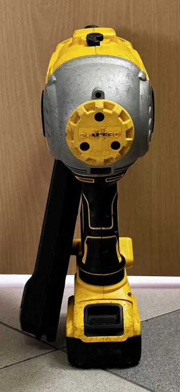 GWOŹDZIARKA DEWALT DCN692 + AKU 5AH | Gwoździarki | Loombard.pl