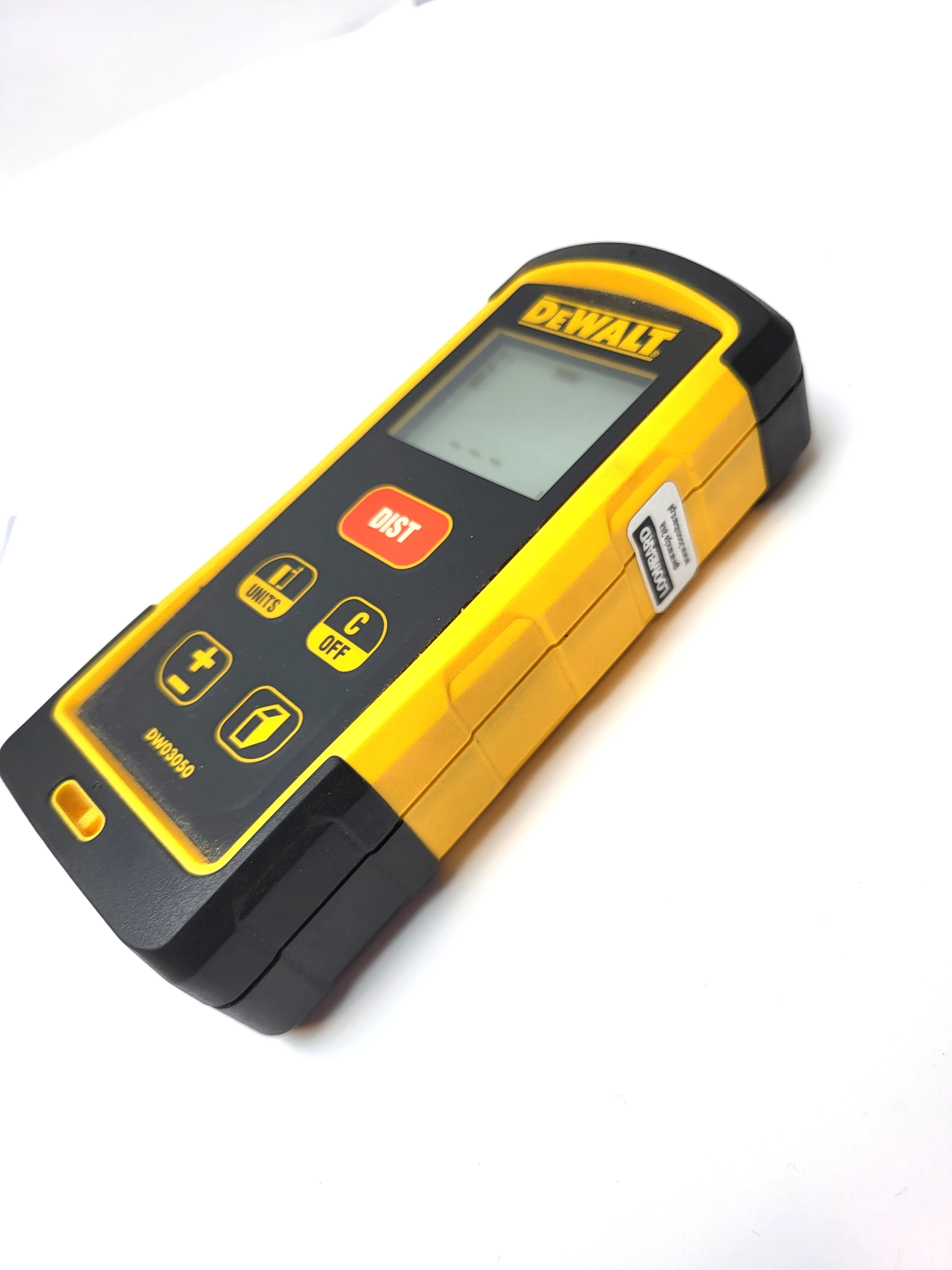 dalmierz-na-zewnatrz-dewalt-31-60-m-stan-uzywany