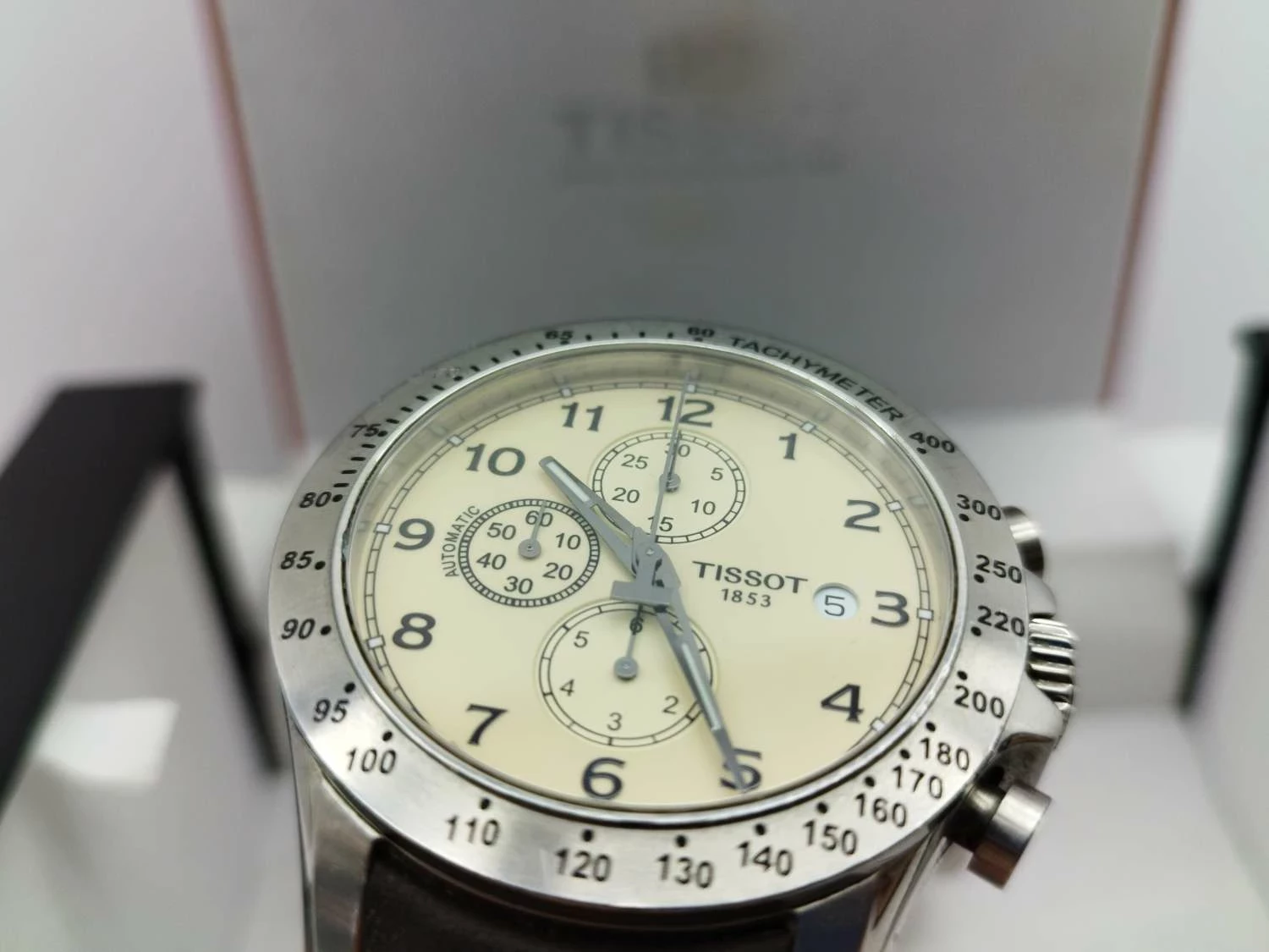 tissot-v8-automatic-chronograph-t1064271626200-szkielko-szafirowe