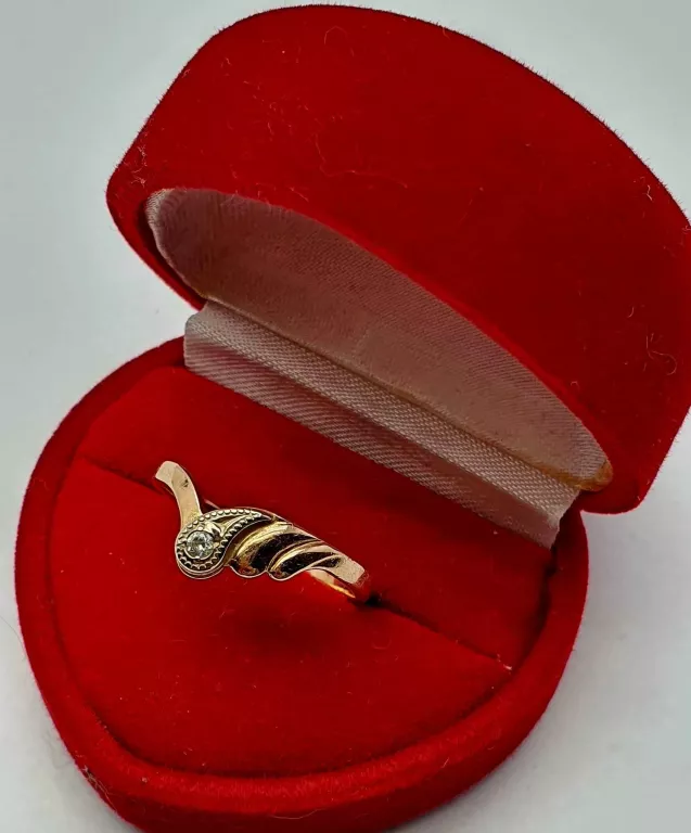 ŚLICZNY ZŁOTY PIERŚCIONEK 2,16 G 585 R.17
