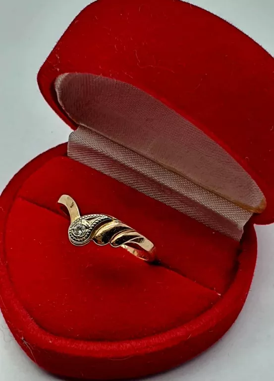 sliczny-zloty-pierscionek-216-g-585-r17-rozmiarsrednica-wew-mm-372-17