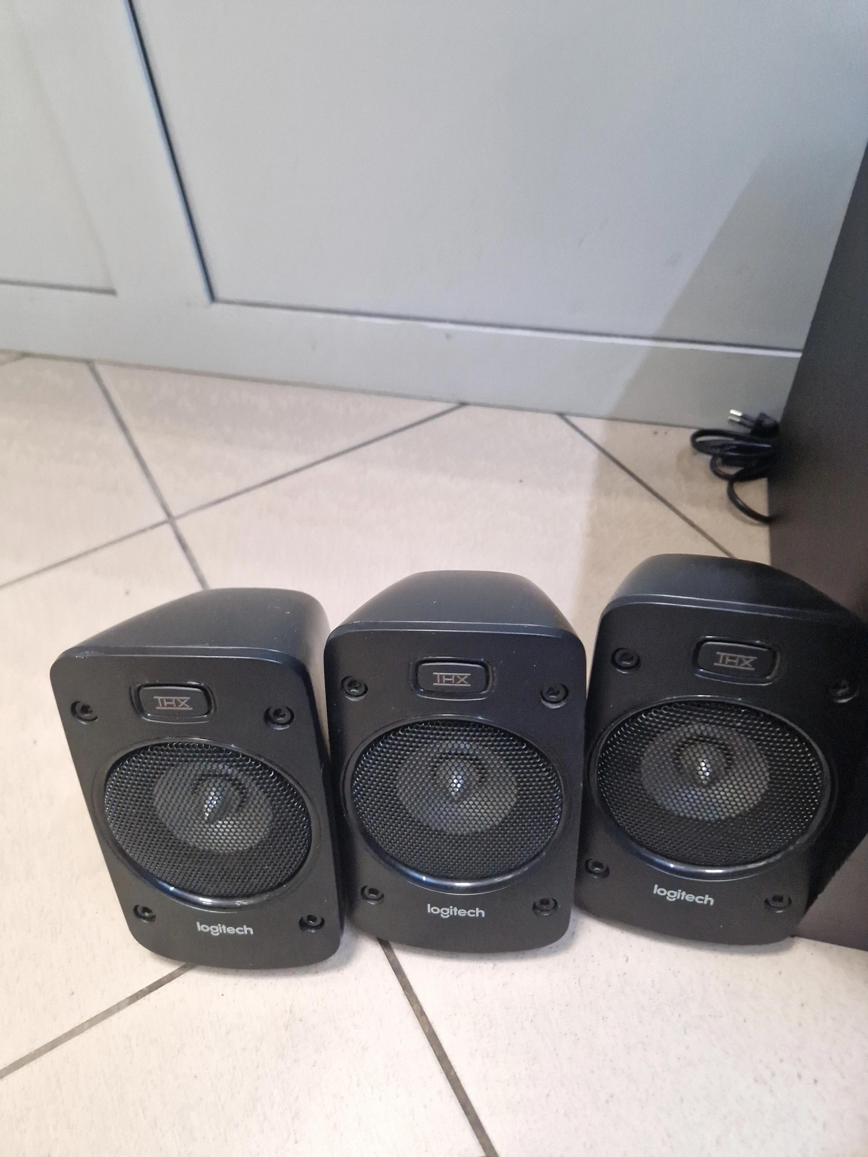 zestaw-glosnikow-51-logitech-z906-500-w-rodzaj-zestawu-51