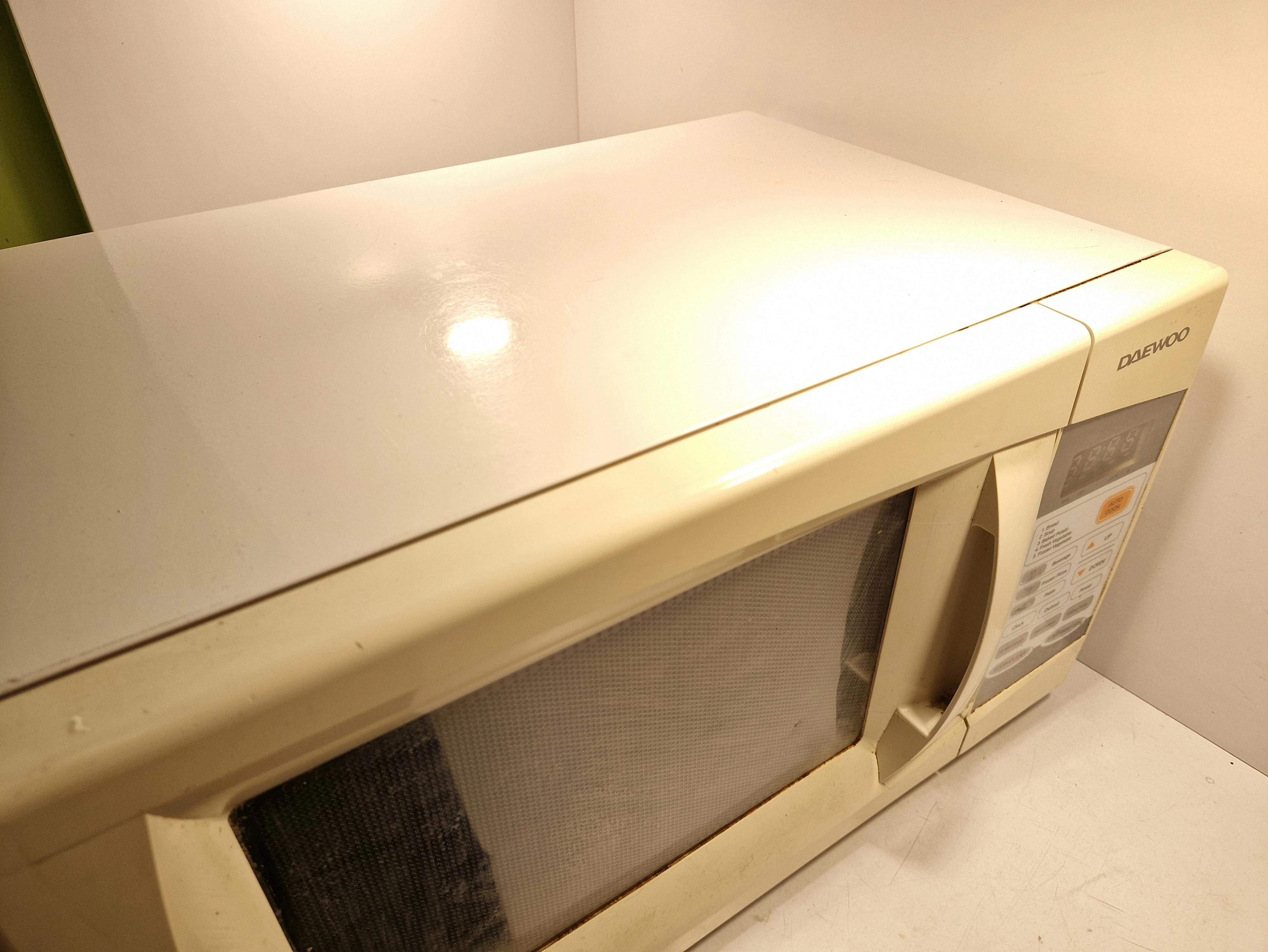 mikrofalowka-daewoo-biala-pojemnosc-20000