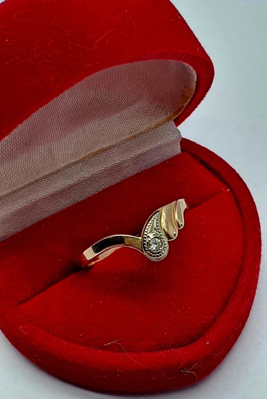 sliczny-zloty-pierscionek-216-g-585-r17-rynek-20-gostynin-fly