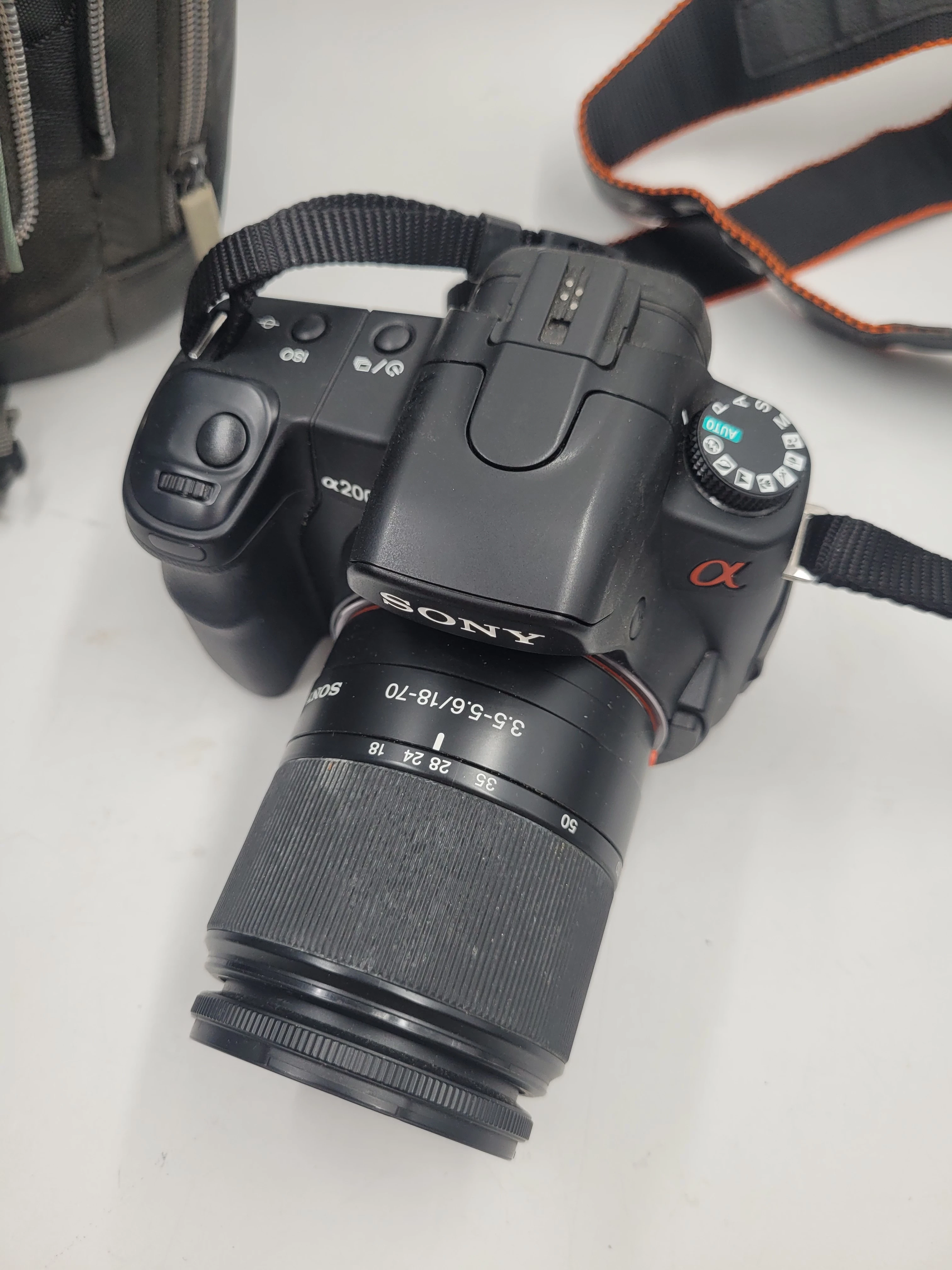 lustrzanka-sony-alpha-dslr-a200k-korpus-obiektyw-i-pokrowiec-kod-producenta-1234