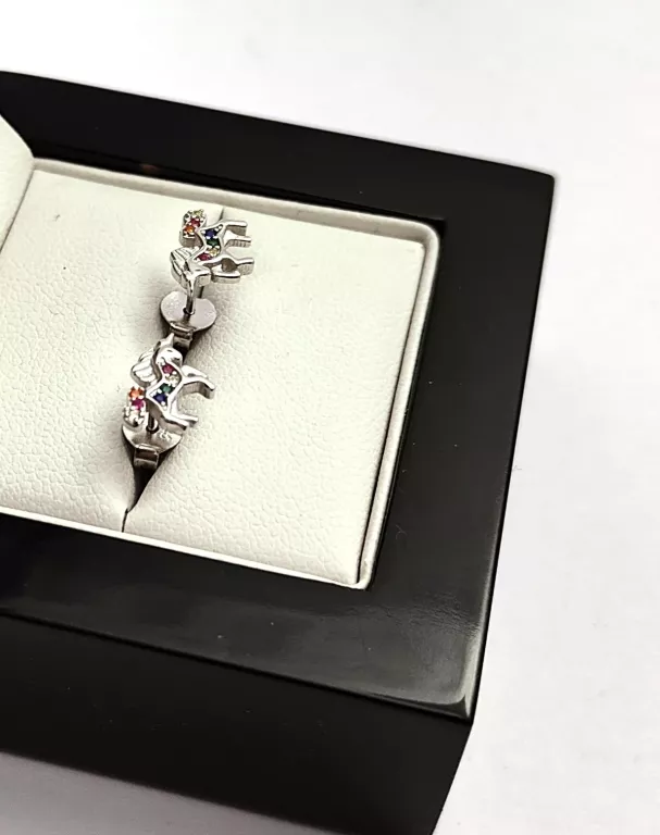 PIĘKNE SREBRNE KOLCZYKI  1,20 G / 925