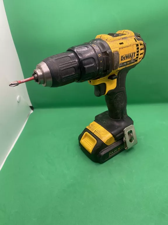 wkretarka-dewalt-dcd730-3-akumulatory-144v-ladowarka-napiecie-v-144-v