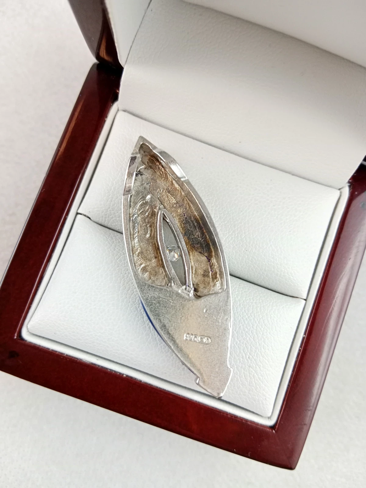 srebrna-zawieszka-z-niebieskim-szklem-990gr-925pr-material-15835-4