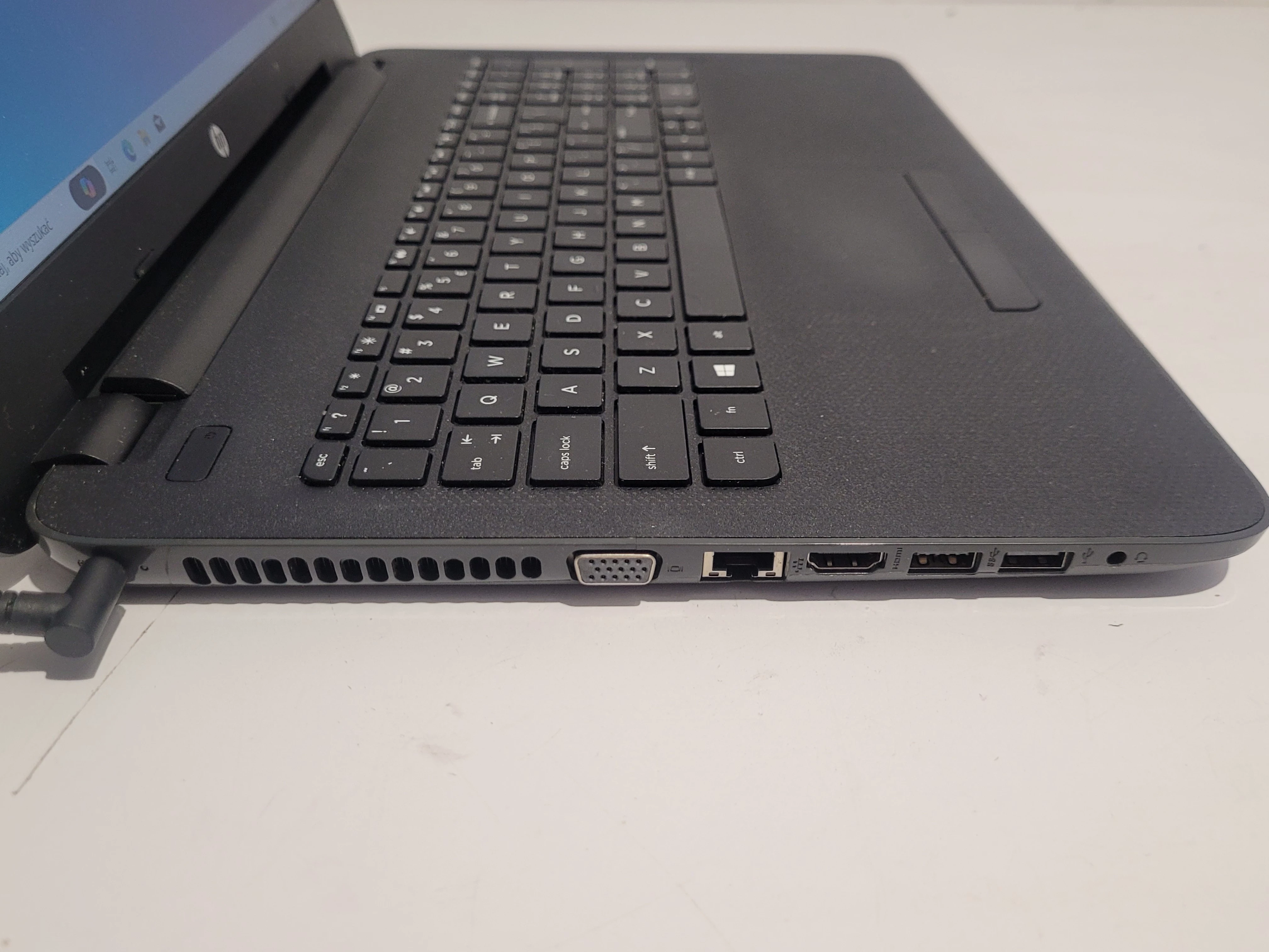 laptop-156-hp-model-255-g4-zestaw-przekatna-ekranu-1560