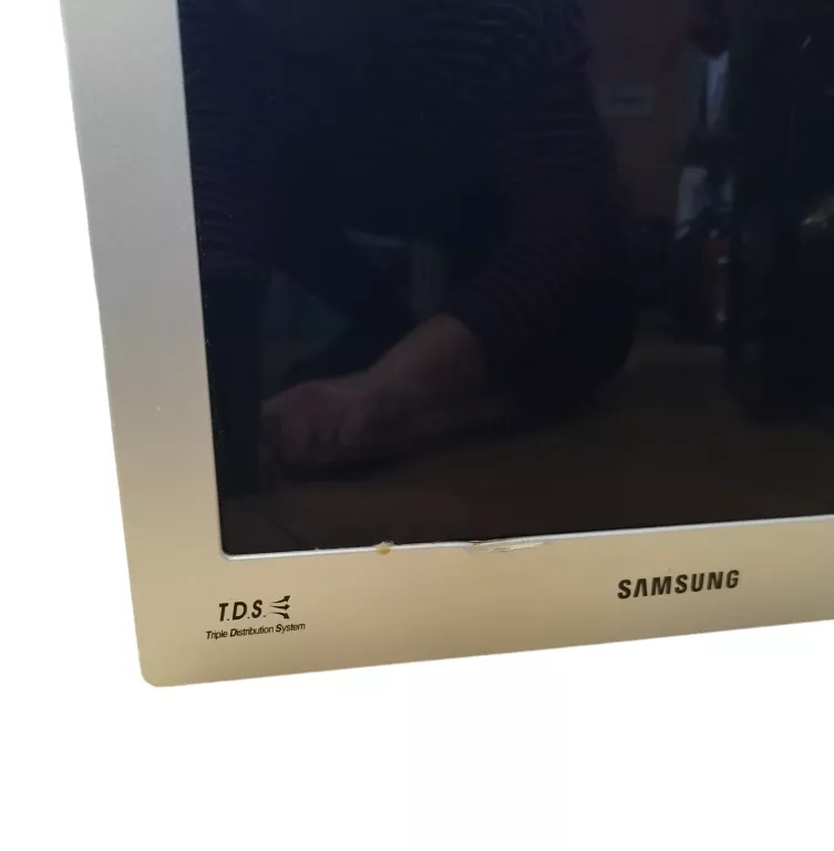 kuchenka-mikrofalowa-samsung-mw73b-s-kolor-dominujacy-srebrnyszary