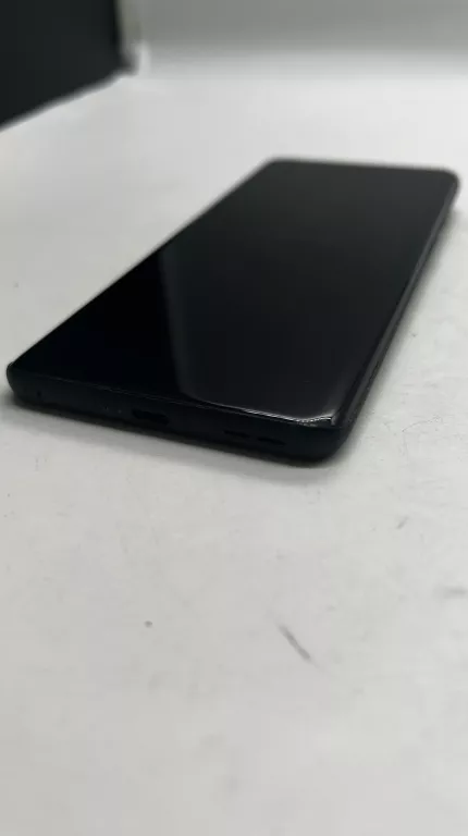 TELEFON ONE PLUS 8 PRO 128 / 8