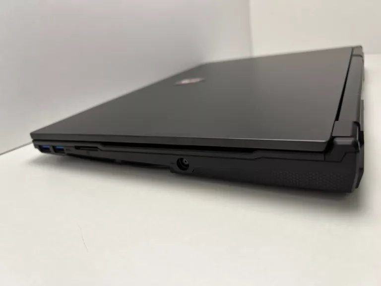 laptop-msi-gl65-9sc-i5-9300h-gtx-1650-16-gb-256-gb-ssd-1-tb-hdd-seria-procesora-intel-core-i5