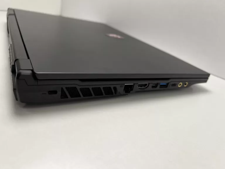 laptop-msi-gl65-9sc-i5-9300h-gtx-1650-16-gb-256-gb-ssd-1-tb-hdd-liczba-rdzeni-procesora-4