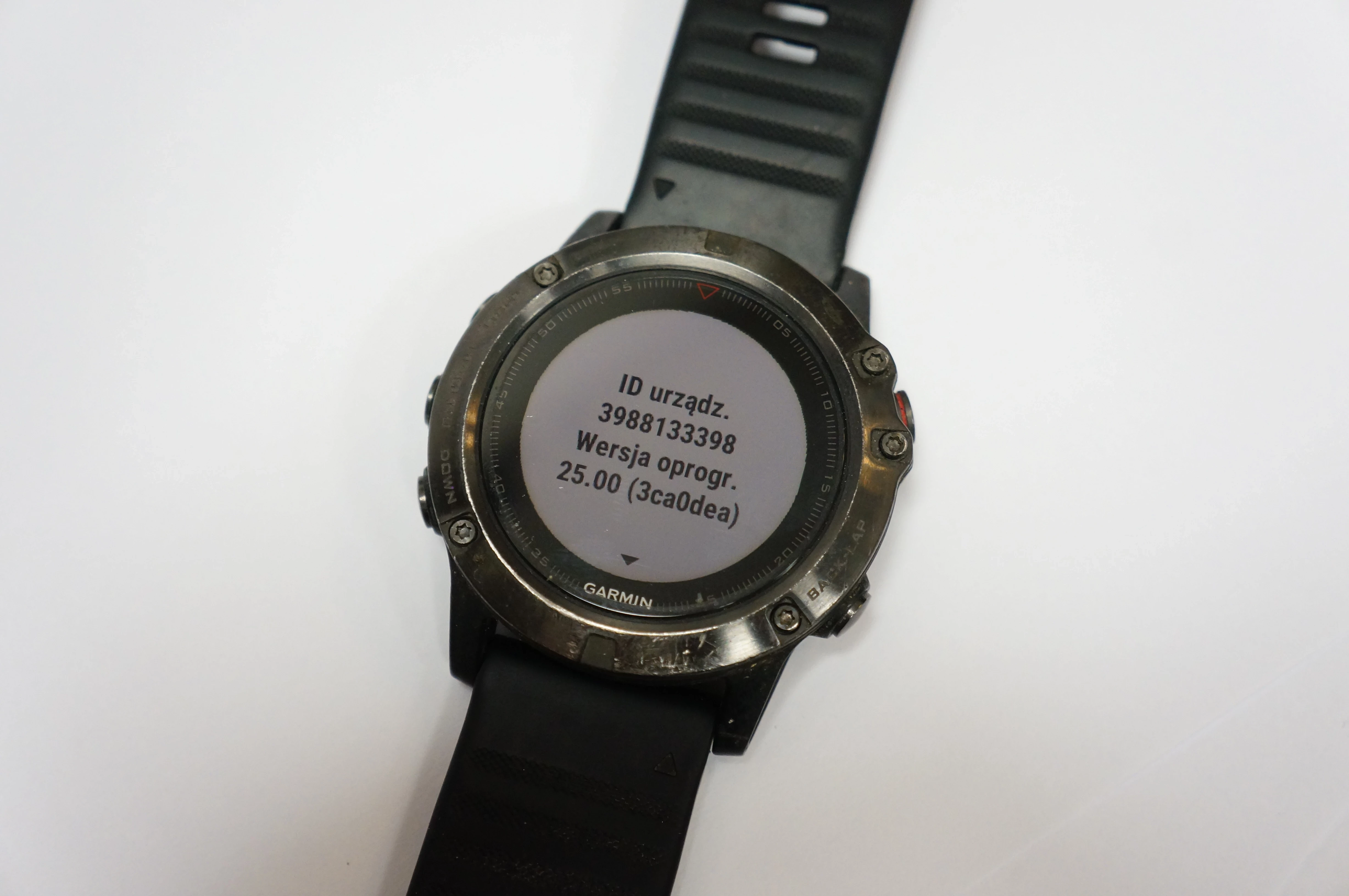 zegarek-sportowy-garmin-fenix-5x-funkcje-alarm