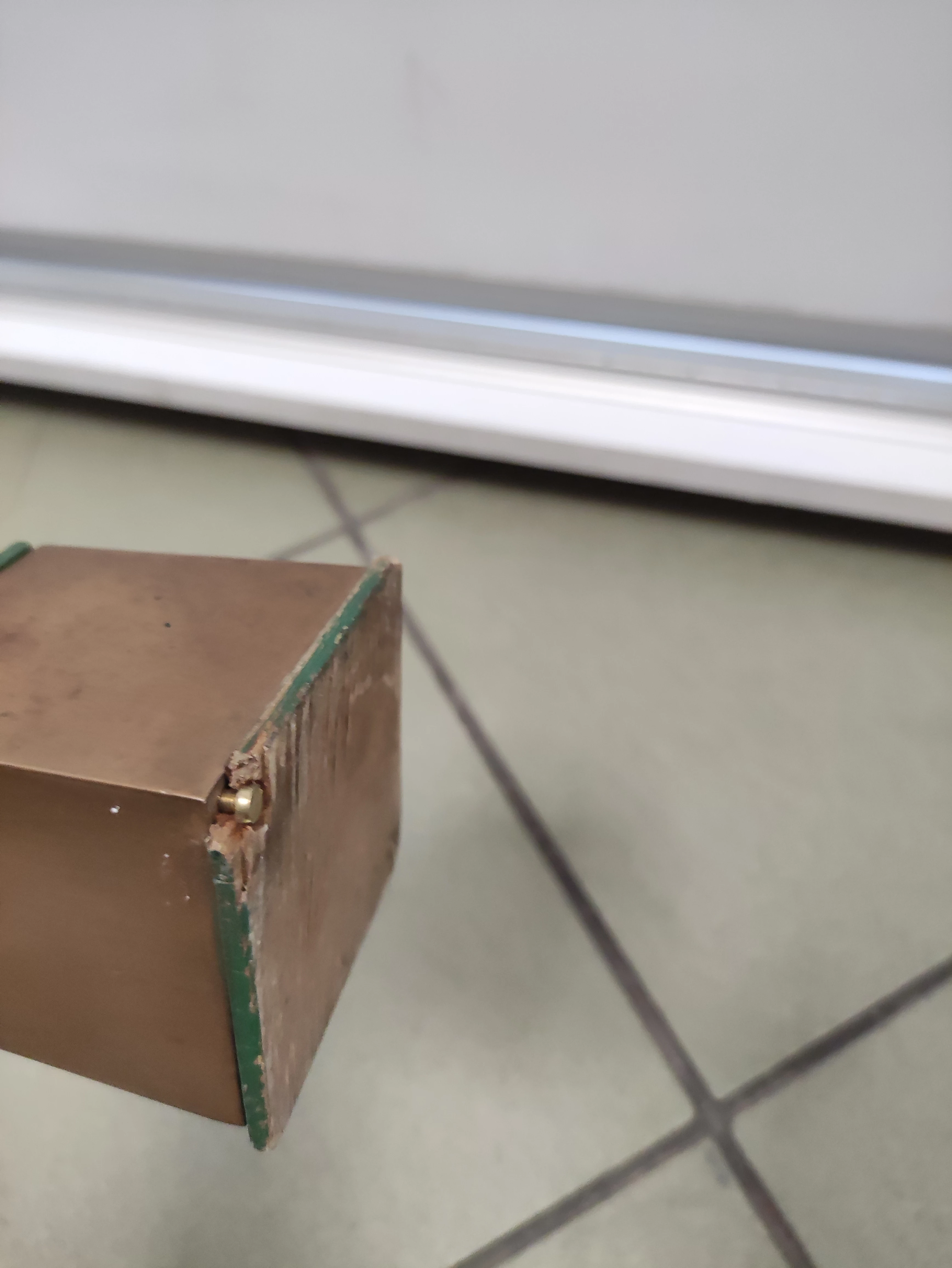 figurka-z-brazu-stan-do-renowacji