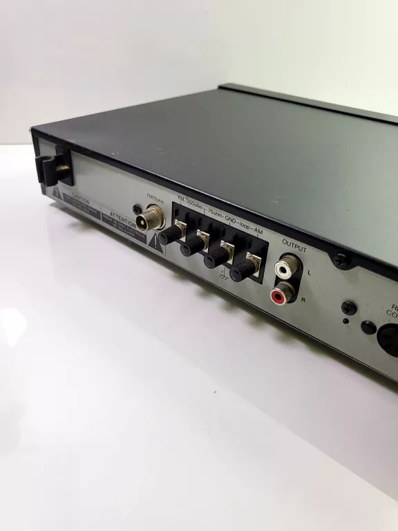 TUNER LUXMAN T - 100 L CZARNY