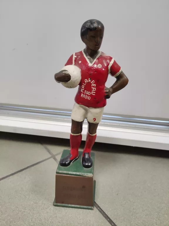 figurka-z-brazu-dabrowskiego-30-naklo