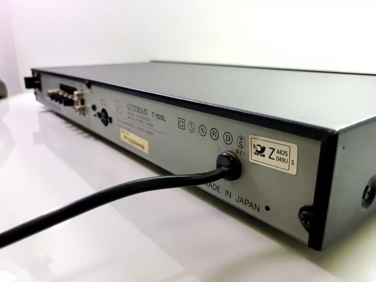 TUNER LUXMAN T - 100 L CZARNY