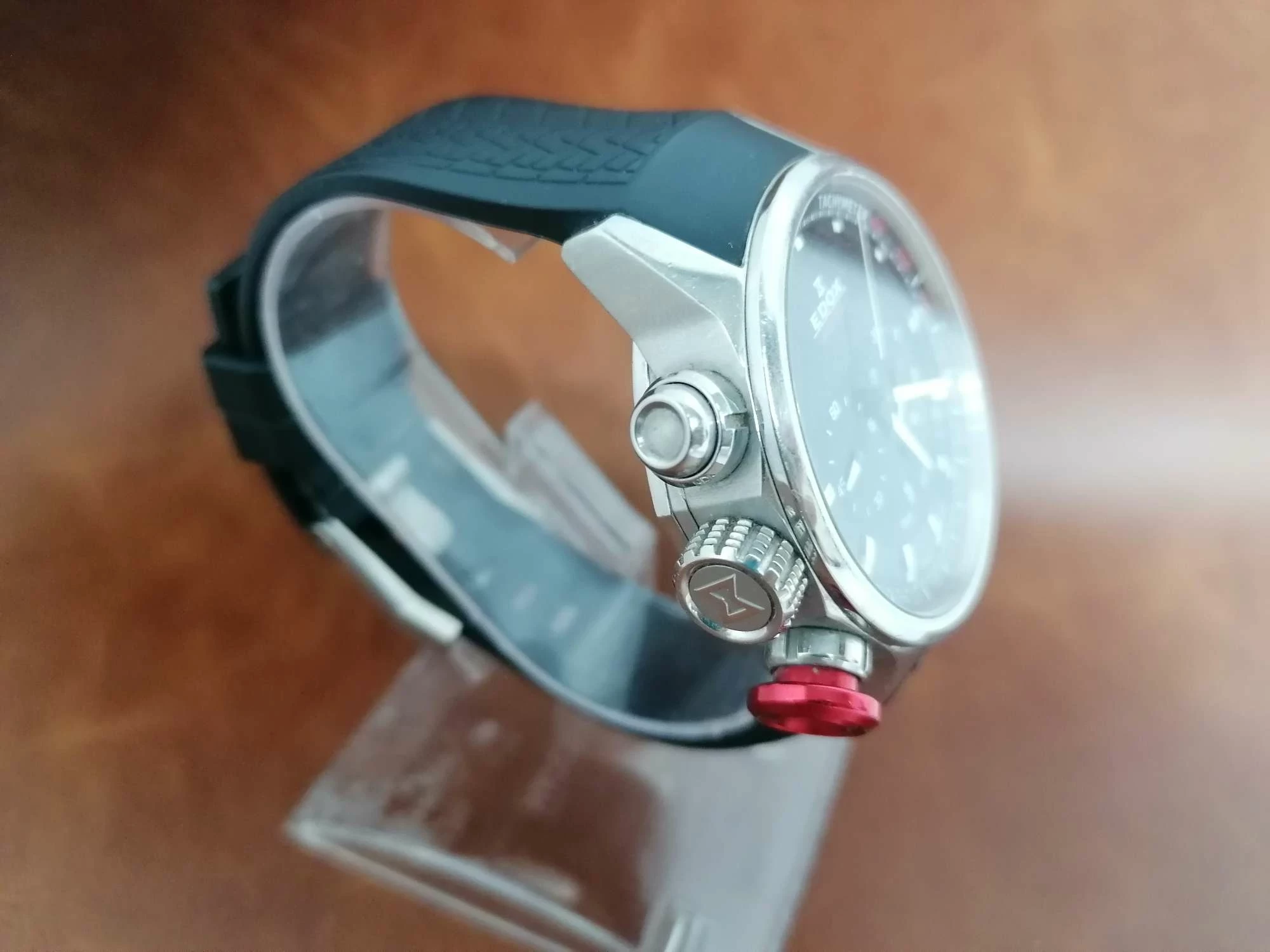 szwajcarski-zegarek-edox-wrc-chronorally-marka-edox