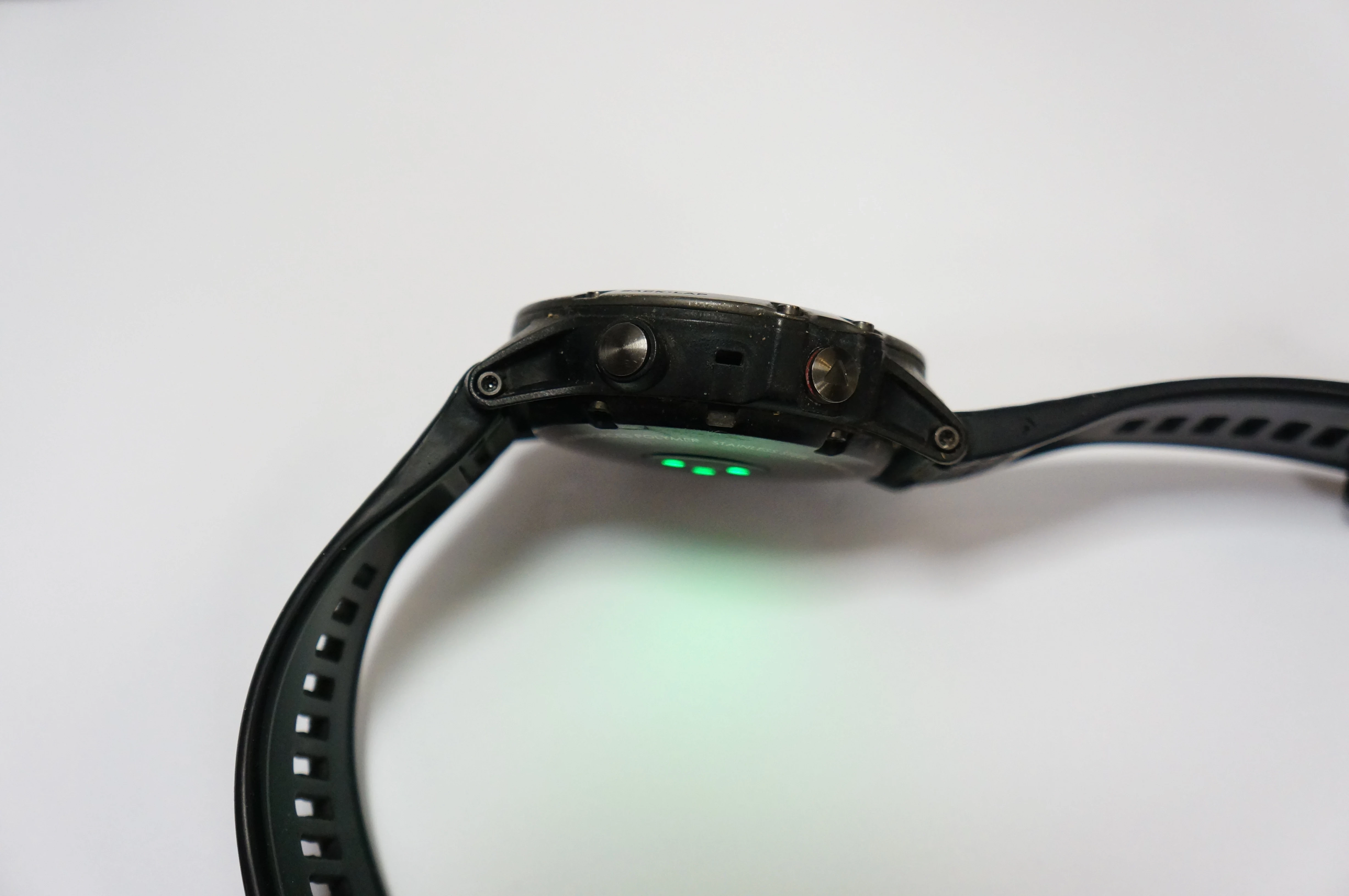 zegarek-sportowy-garmin-fenix-5x-material-paska-guma