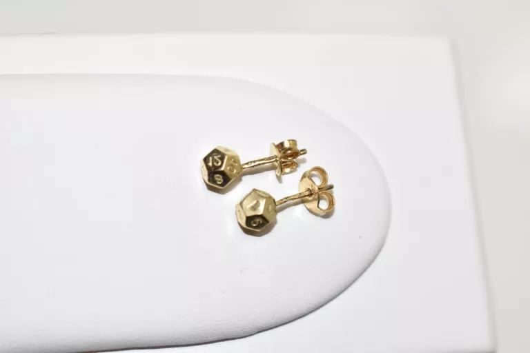 piekne-zlote-kolczyki-333-209g-ean-gtin-5900025200339