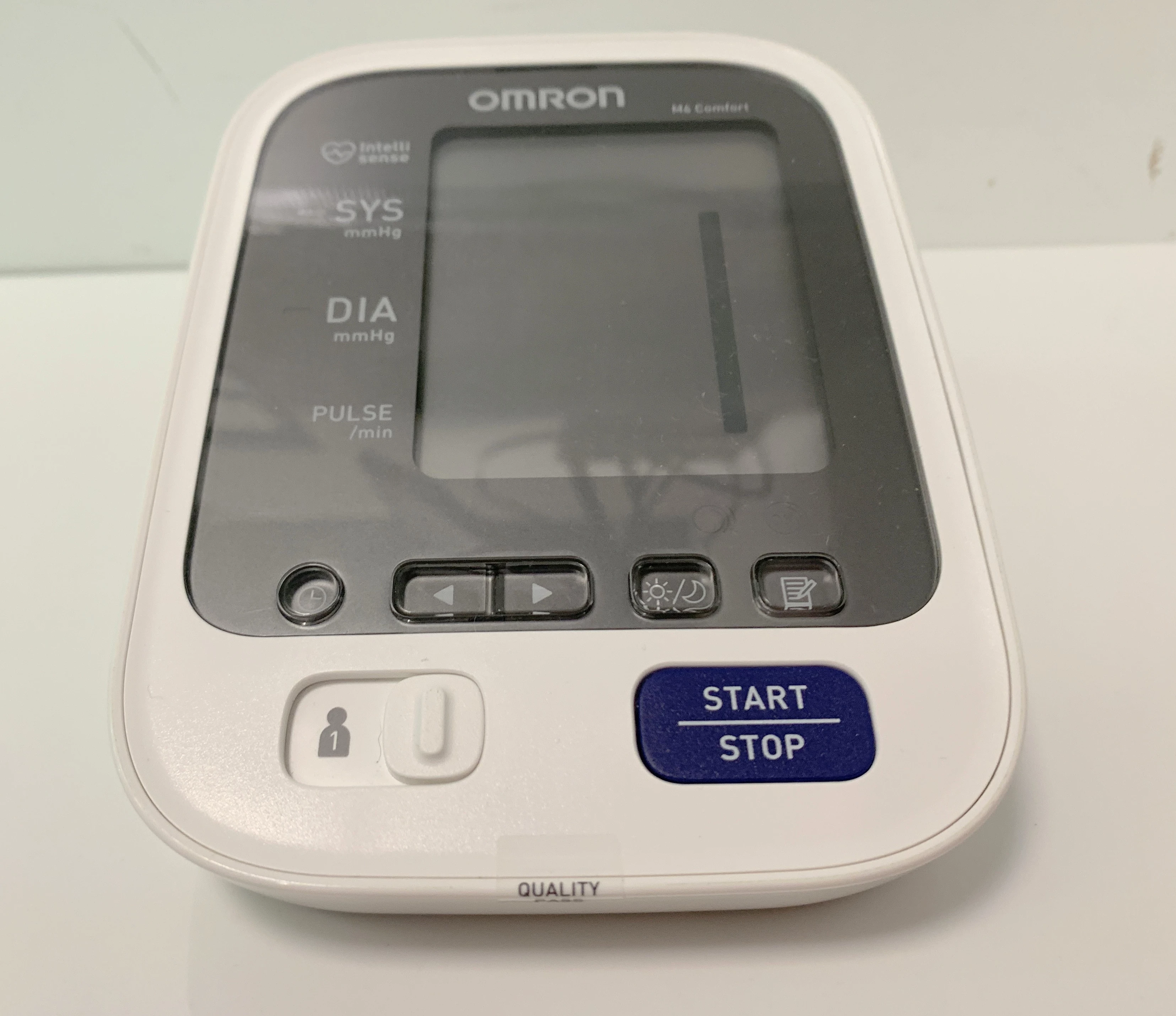 cisnieniomierz-omron-m6-comfort-hem-7231-e-polecam-rodzaj-elektroniczny