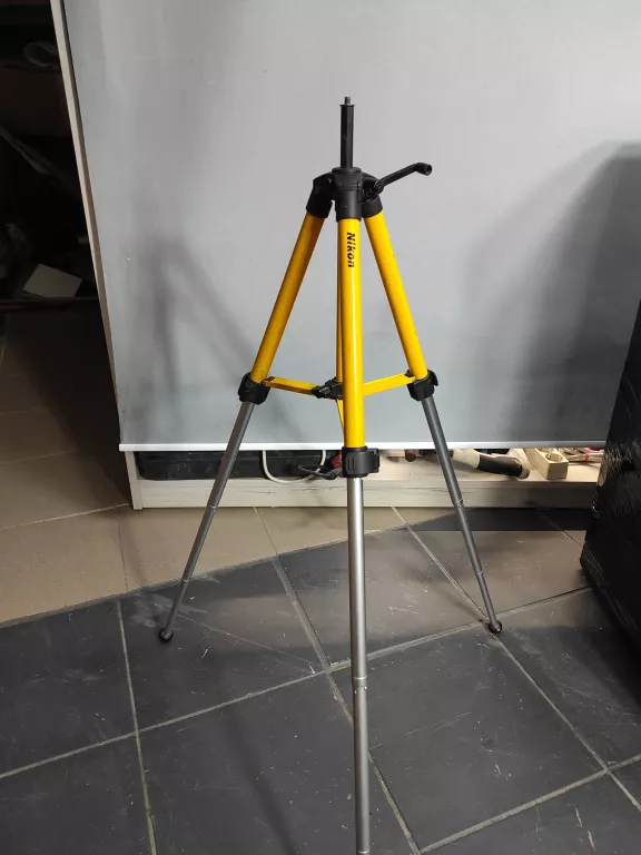 STATYW NIKON ŻÓŁTY 1,2M