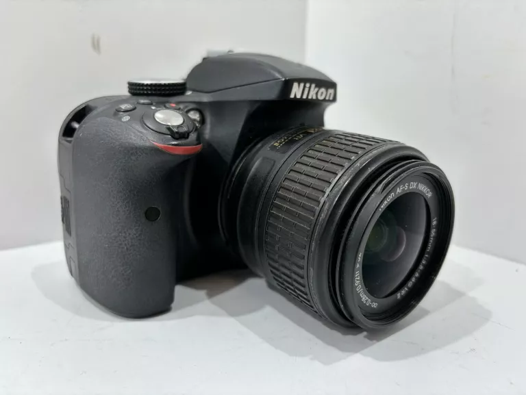 aparat-lustrzanka-nikon-d3300-lad-mikrofon-marka-nikon