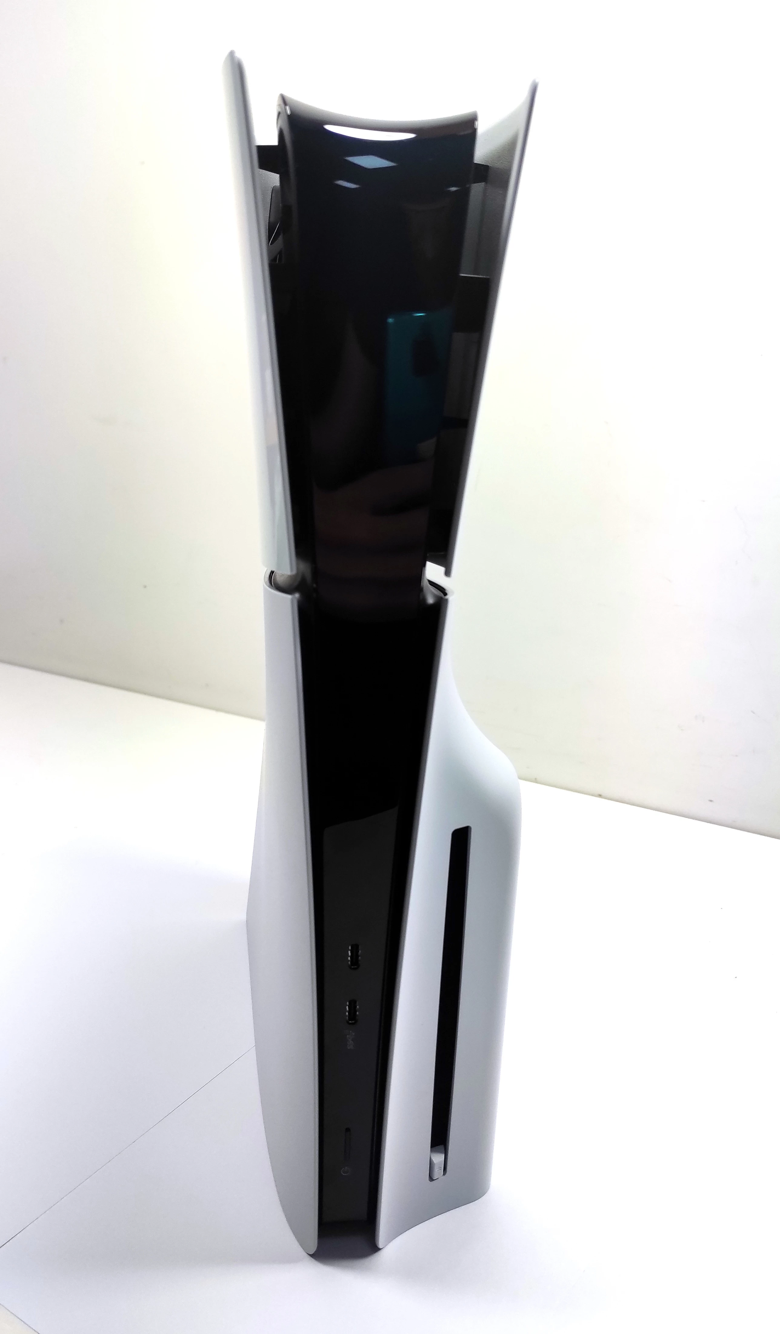 konsola-ps5-1tb-kompletny-zestaw-gra-fv-product-id-7952a9ab-503c-4483-beca-32d081cc2446