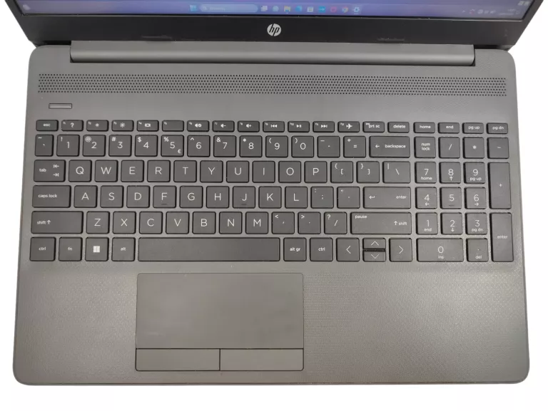 LAPTOP HP RTL8822CE 8GB/250GB/WIN11/ŁADOWARKA