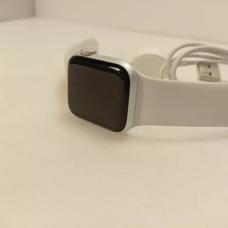 SAMRTWATCH APPLE WATCH SE