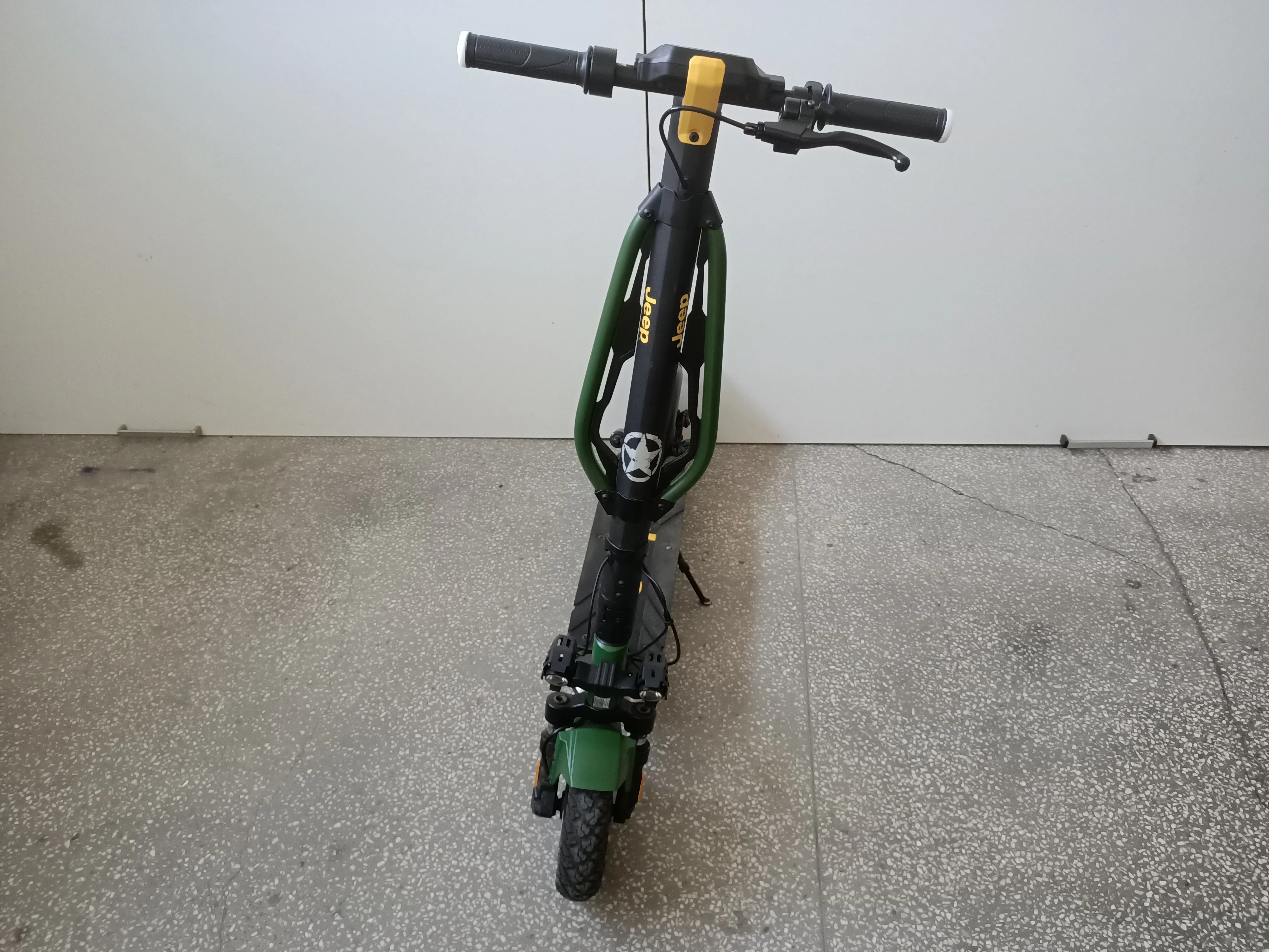 hulajnoga-elektryczna-jeep-2xe-adventurer-gwarancja-waga-185