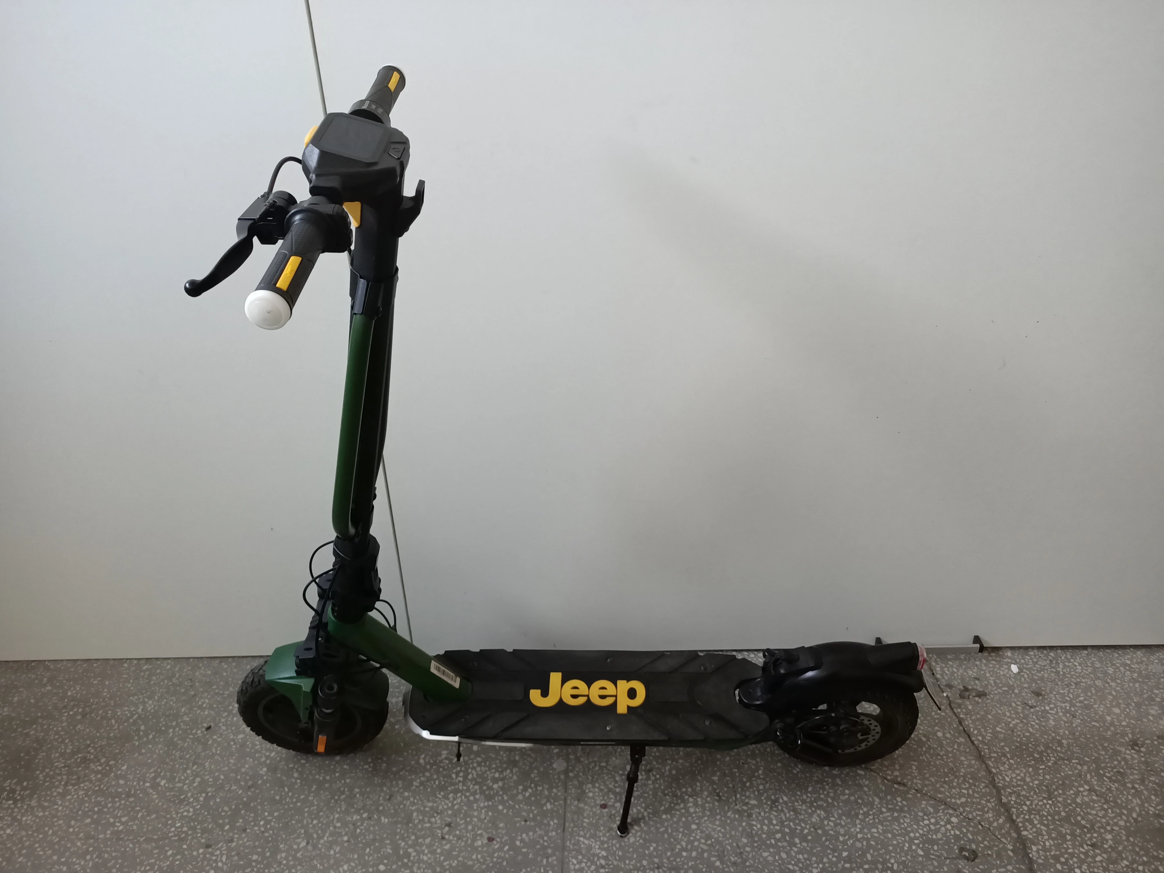 hulajnoga-elektryczna-jeep-2xe-adventurer-gwarancja-stan-uzywany