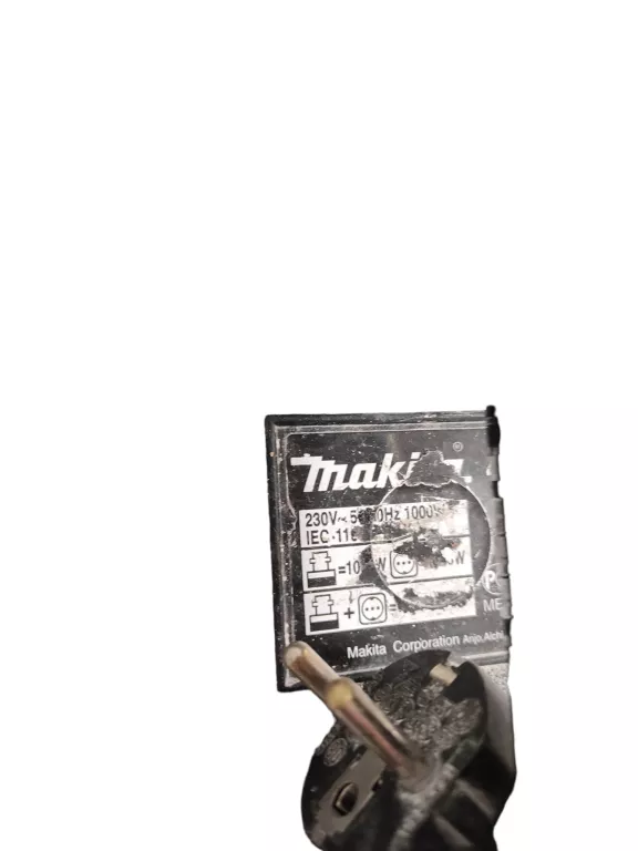 odkurzacz-przemyslowy-makita-440-pojemnosc-zbiornika-35