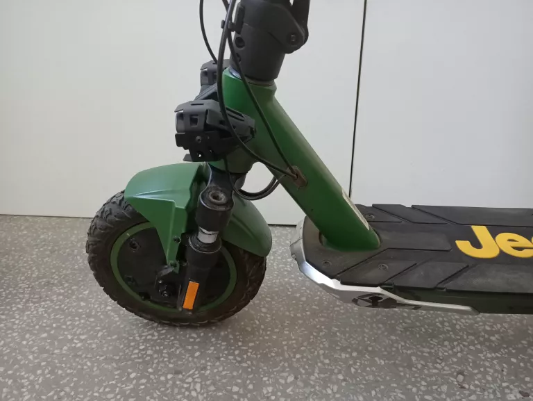 HULAJNOGA ELEKTRYCZNA JEEP 2XE ADVENTURER GWARANCJA