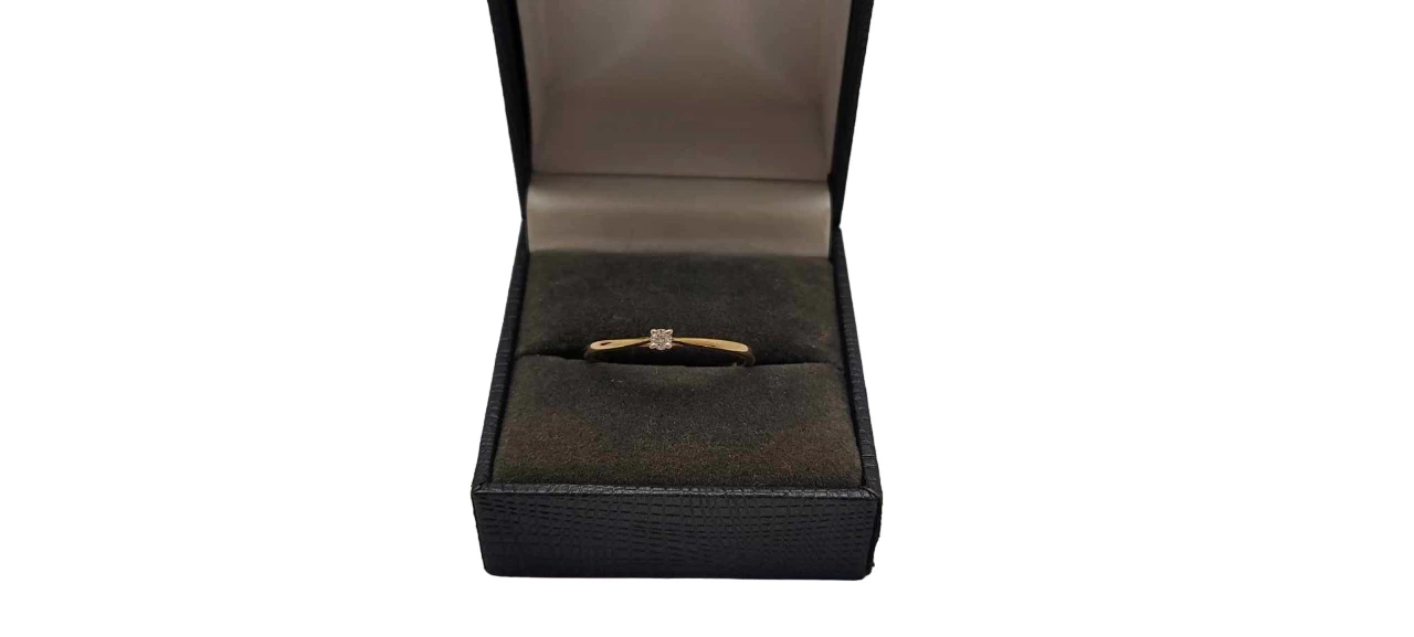 zloty-pierscionek-z-brylantem-005-ct-pr585-r19-certyfikat-stan-11323-2