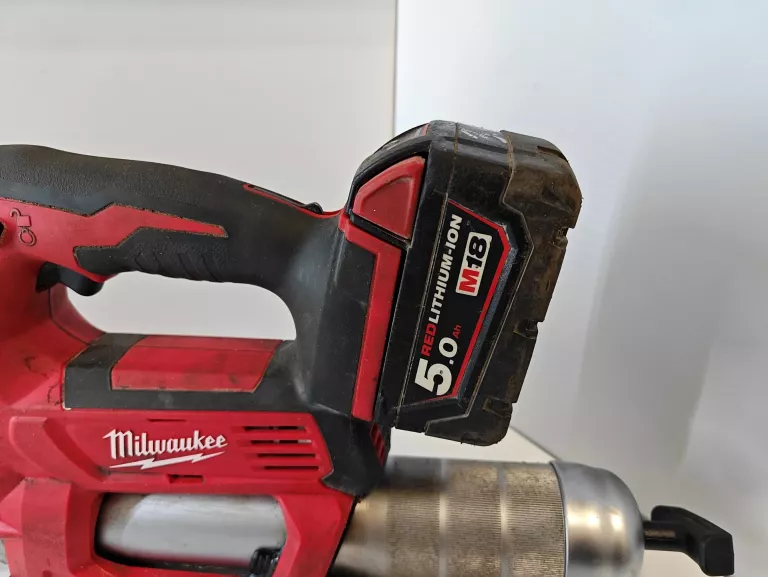 MILWAUKEE M18 GG SMAROWNICA + AKU 5.0AH TOWOTNICA