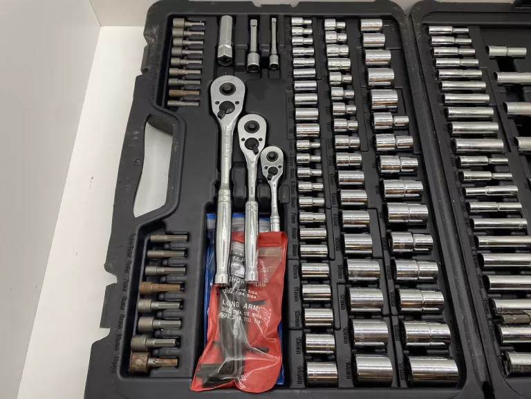 zestawy-kluczy-stanley-stht0-71654-14-38-12-201-szt-stan-uzywany