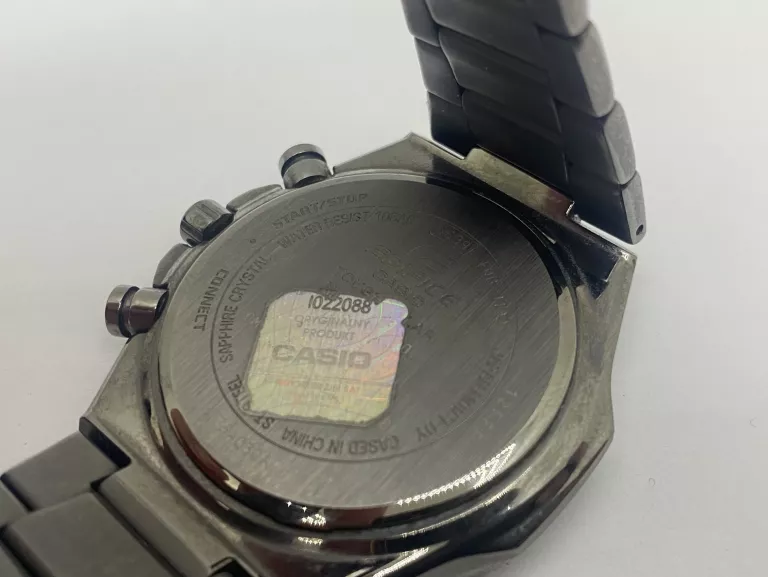 ZEGAREK CASIO EDIFICE EQB-1000 5639