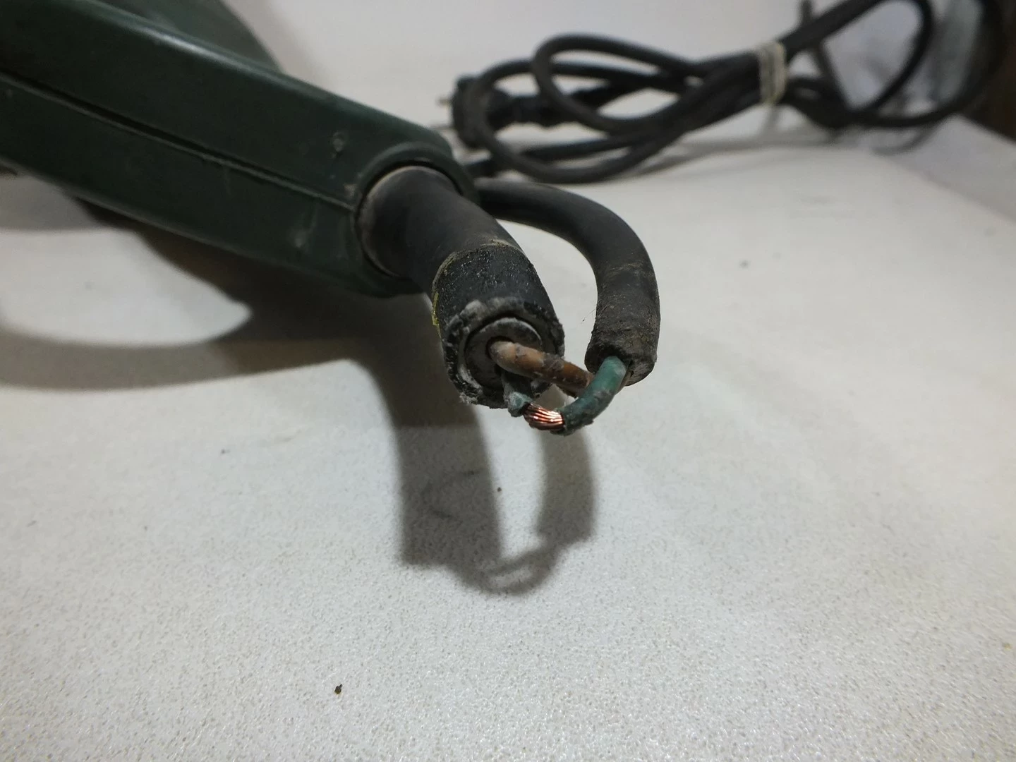 szlifierka-katowa-eurotec-ag-232-bn-srednica-tarczy-mm-inna-srednica