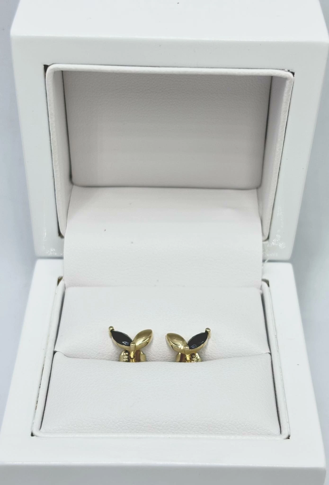 subtelne-zlote-kolczyki-z-czarnym-kamieniem-585-114g-stan-11323-2