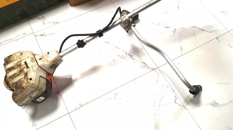 KOSA SPALINOWA STIHL FS 240